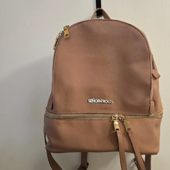 Señor Frogs Tan Backpack - Picture 1 of 12